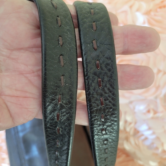 GENUINE LEATHER AND COTON LINING HANDBAG, MEDIUM SIZE 13X8X5.22" LONG HANDLES. - Picture 8 of 10